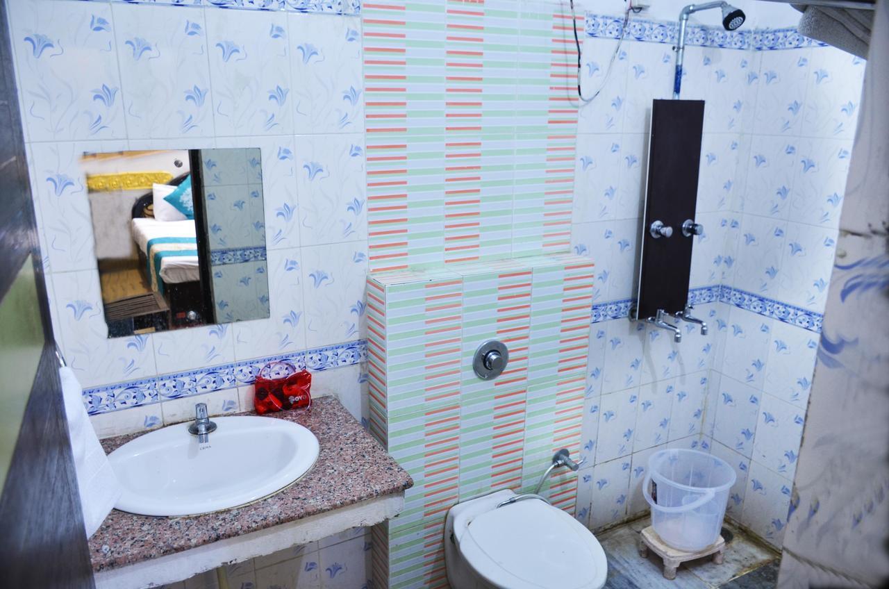 Oyo 5884 Amante Hotel Csandígarh Kültér fotó