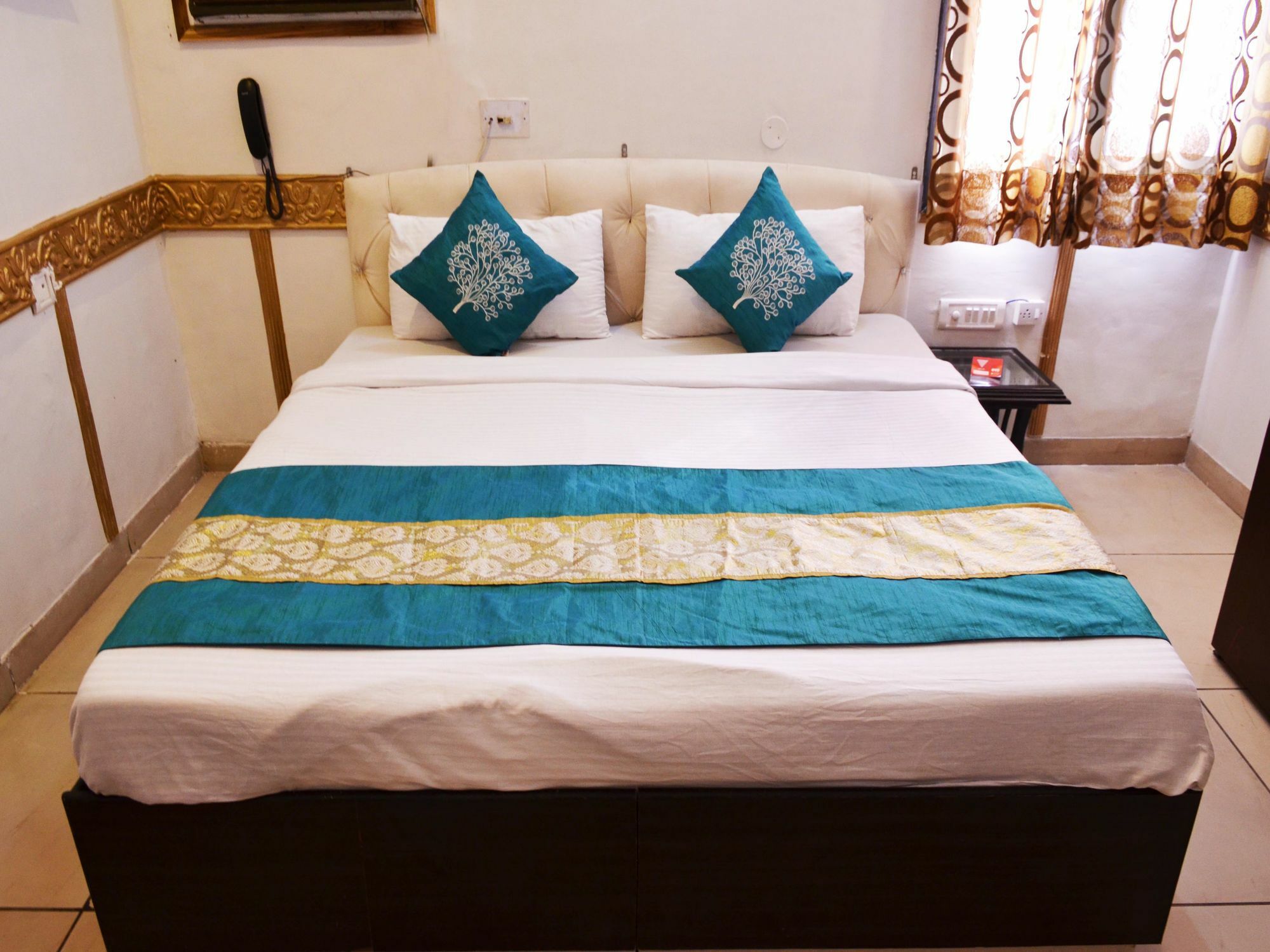 Oyo 5884 Amante Hotel Csandígarh Kültér fotó