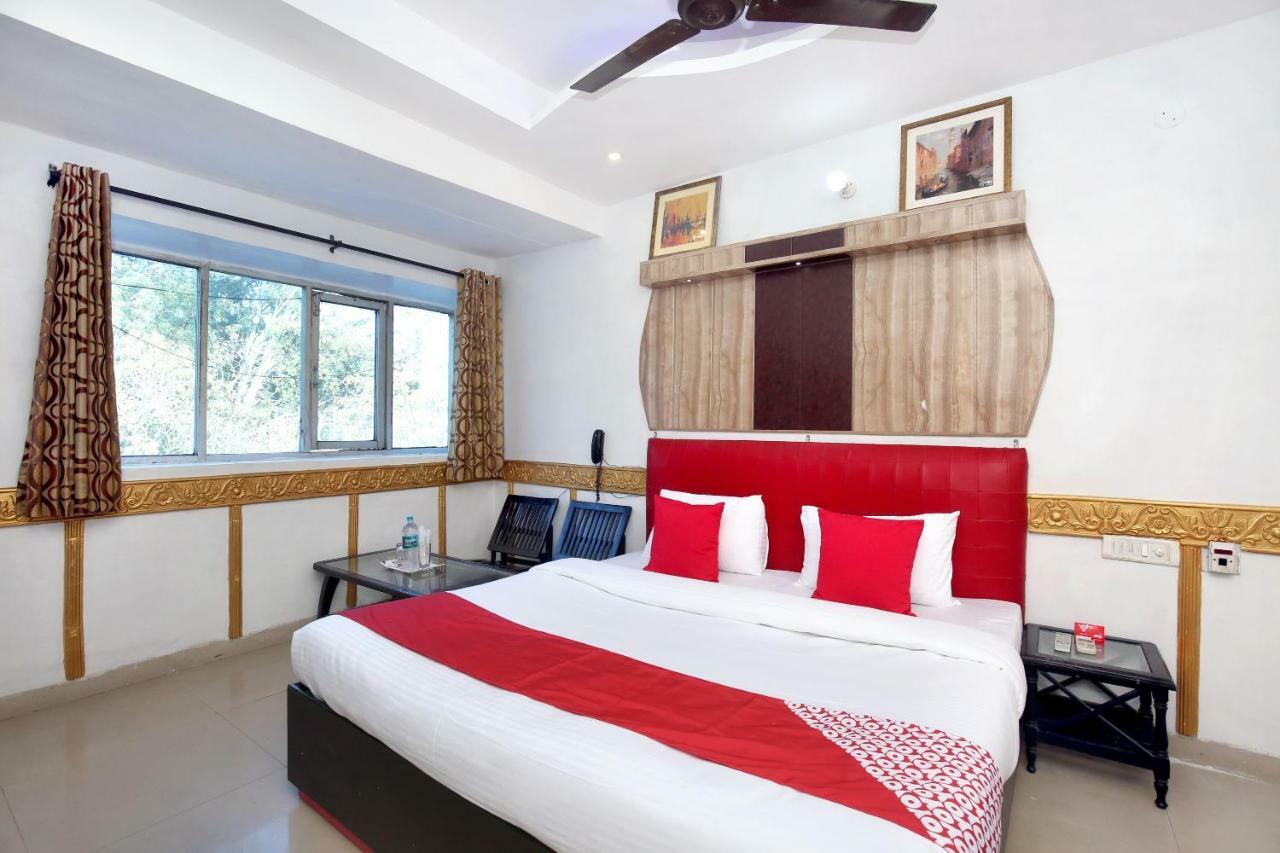 Oyo 5884 Amante Hotel Csandígarh Kültér fotó